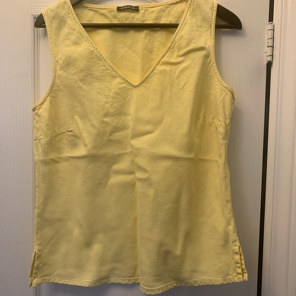 Yellow Sleeveless Fitted Tank Top